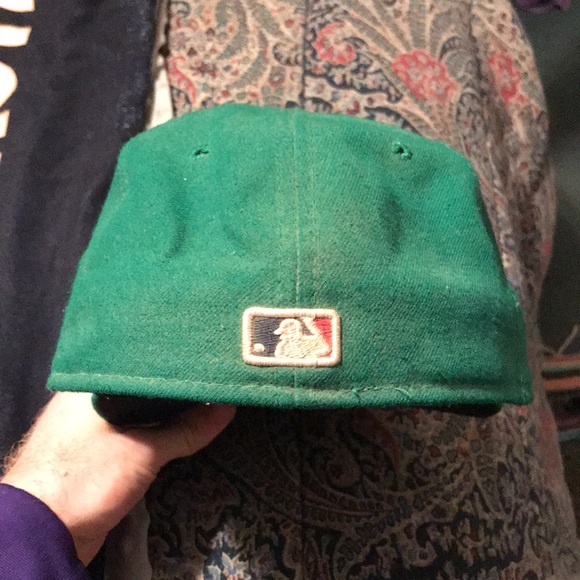 Green St.Patrick’s Day Boston Red Sox hat. 7&1/8 - Picture 2 of 4
